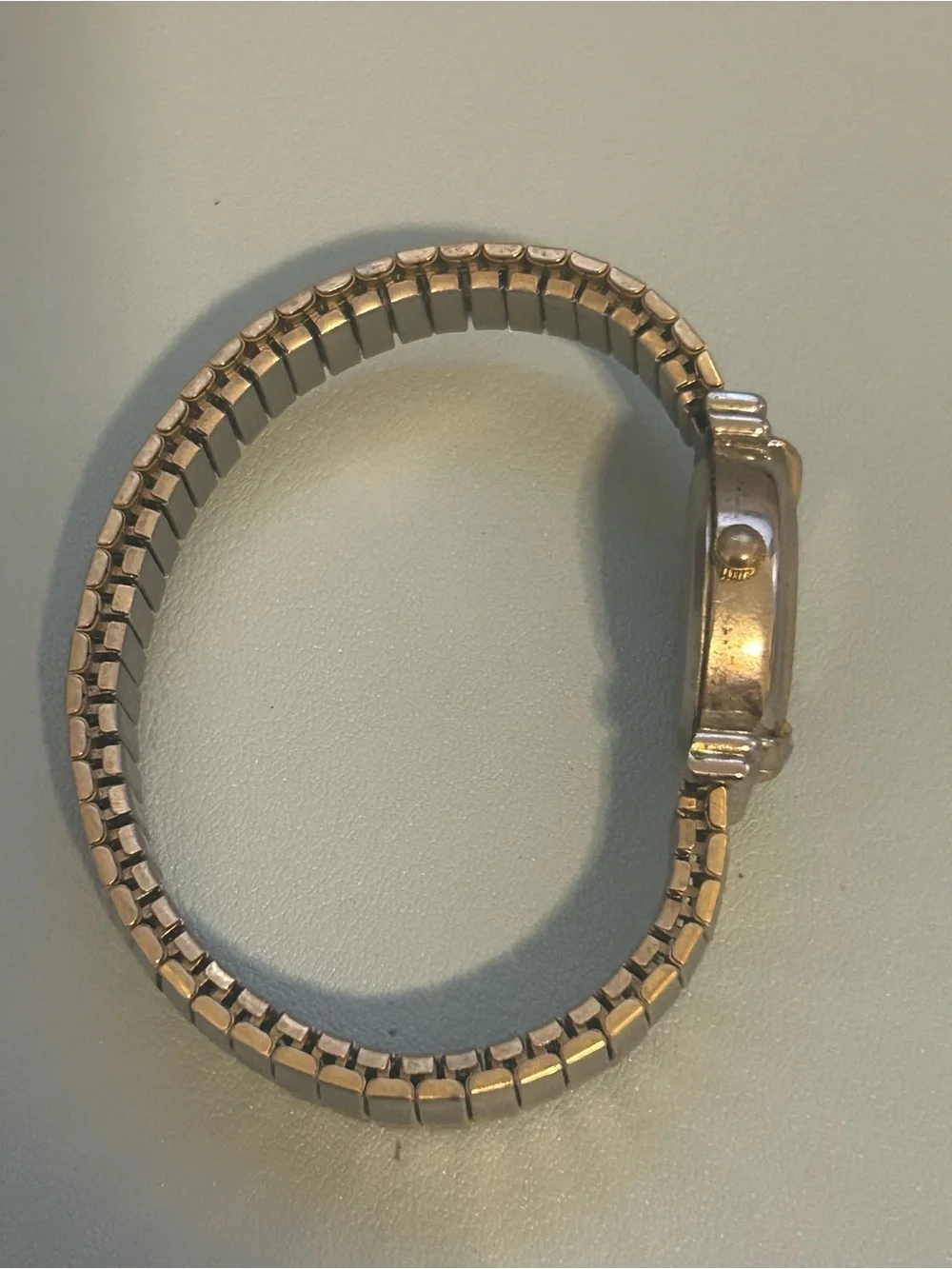 Vintage Advance Ladies Quartz Watch Silver Tone Stretch Band Oval Face
